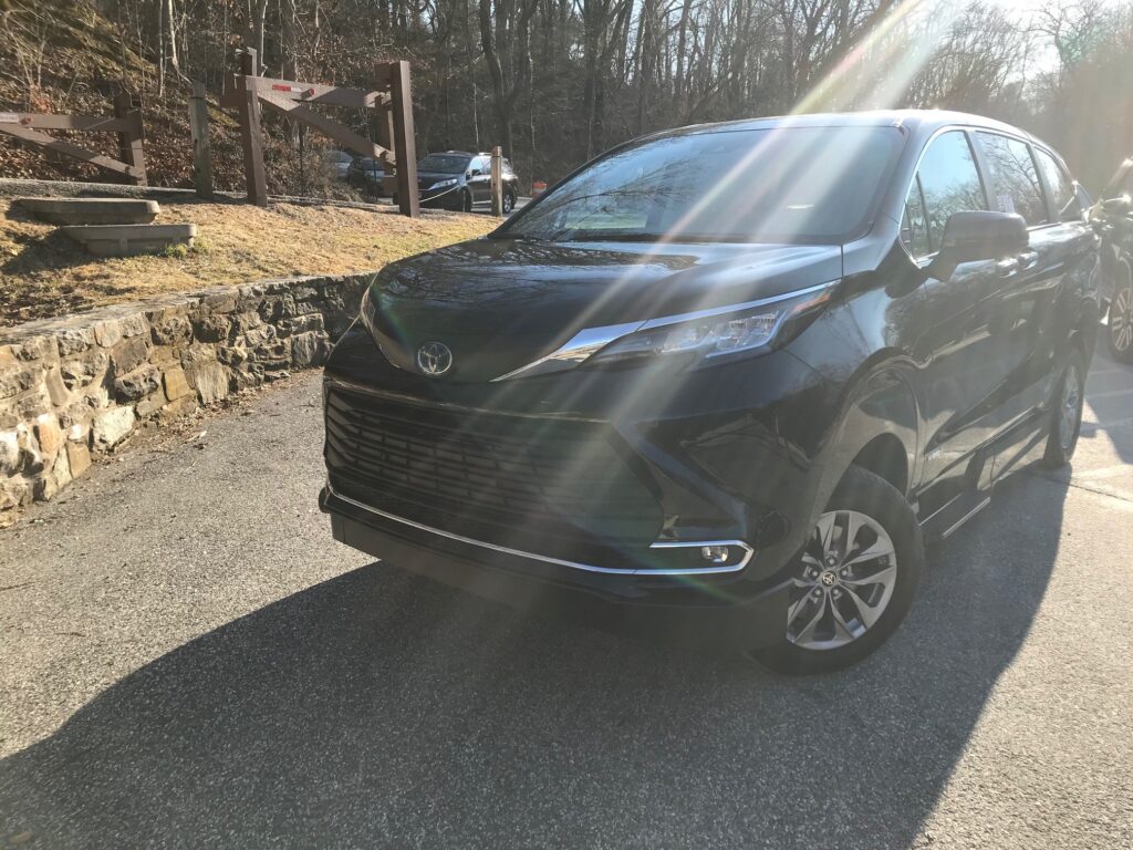 Toyota Siena Hybrid Accessible Van Front