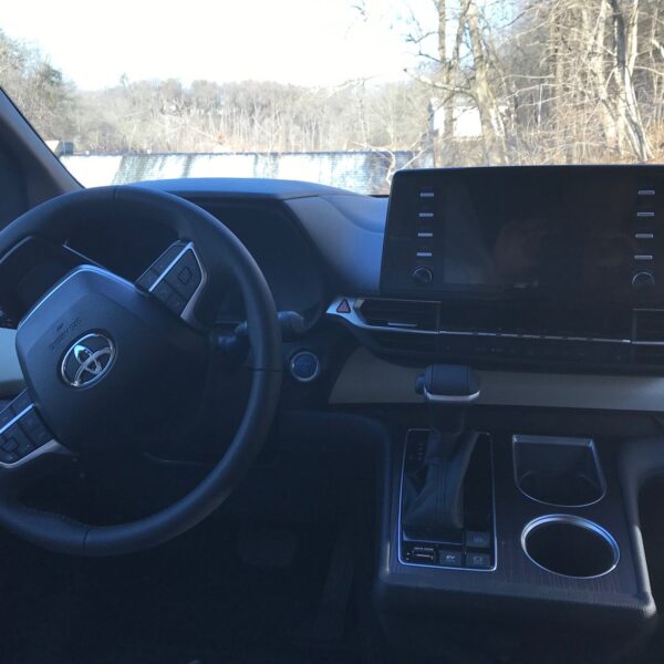 Toyota Sienna Hybrid Dashboard