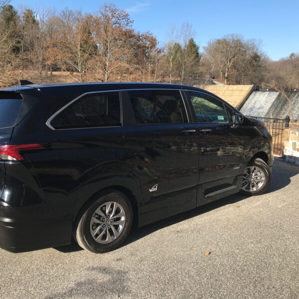 Toyota Siena Hybrid Accessible Van