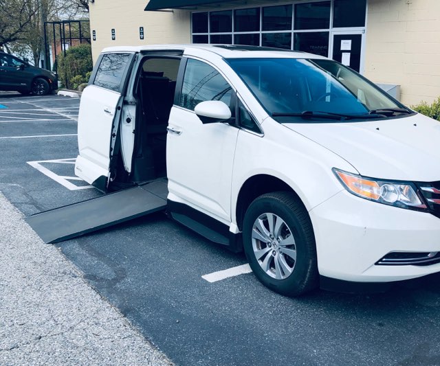 honda odyssey accessible van from side