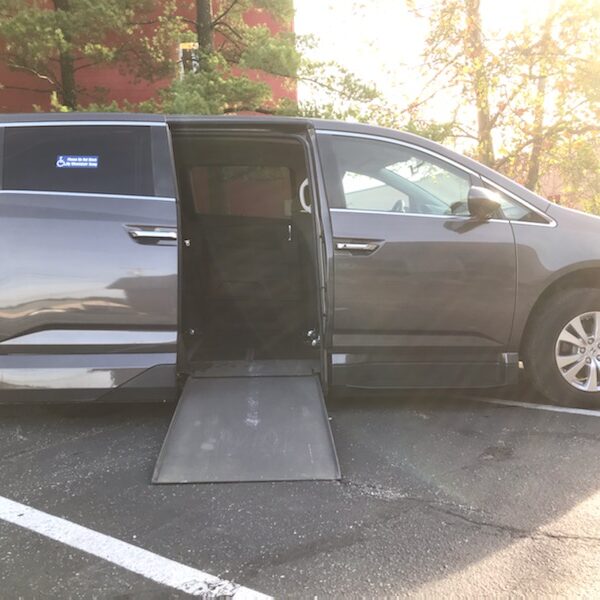 wheelchair van ramp open